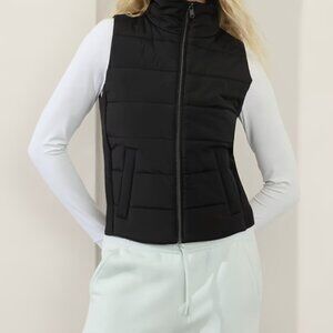 Athleta incline hybrid vest black medium